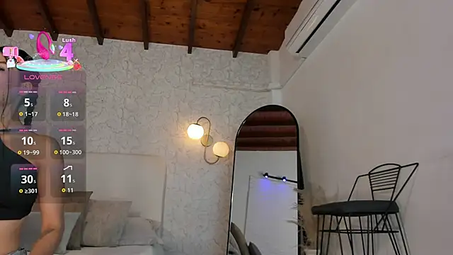 alanarouge online show from May 19, 11:49 am