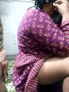 Snapshot of Pakhi_Couple_69 chatting on September 14, 5:34 pm Pakhi Couple 69 online show from September 14, 5:34 pm