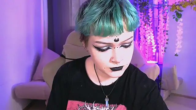 NicoleFlloret online show from March 15, 8:48 am