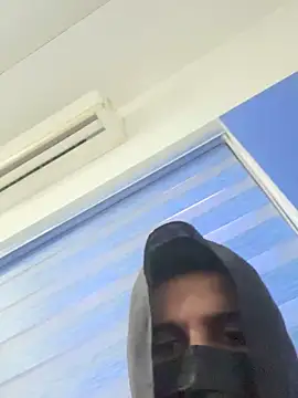 Snapshot of stranger__king786 chatting on March 4, 5:00 am stranger king786 online show from March 4, 5:00 am