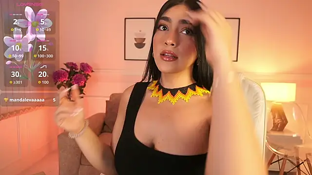 Snapshot of JulesBenett chatting on September 23, 11:35 am JulesBenett online show from September 23, 11:35 am