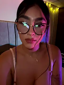 JulesBenett online show from January 7, 11:40 pm