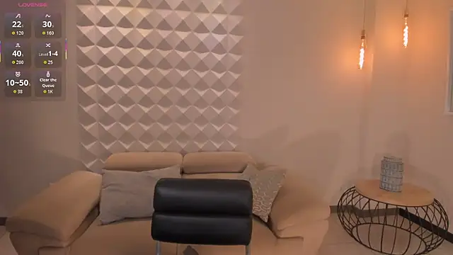 MaddisonCollins online show from October 10, 7:46 pm