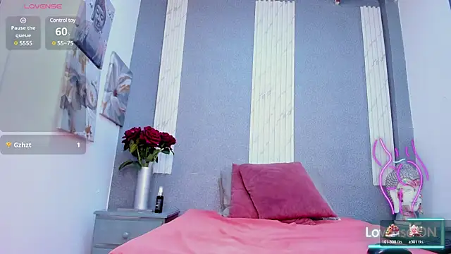 Snapshot of Lucy_Canel chatting on March 6, 11:31 pm Lucy Canel online show from March 6, 11:31 pm