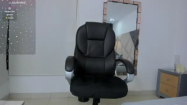 SaskiaGrendel online show from September 21, 12:56 am