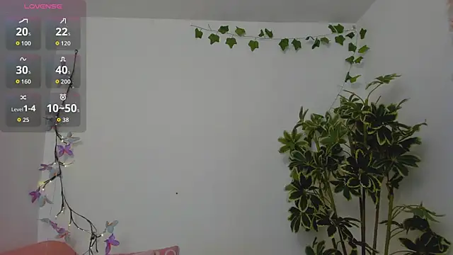 Snapshot of SaskiaGrendel chatting on May 19, 1:56 am SaskiaGrendel online show from May 19, 1:56 am