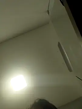 Snapshot of viviksmel chatting on November 17, 12:00 pm viviksmel online show from November 17, 12:00 pm