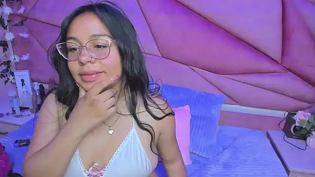 Snapshot of _Violeta_18 chatting on September 21, 3:52 am Violeta 18 online show from September 21, 3:52 am