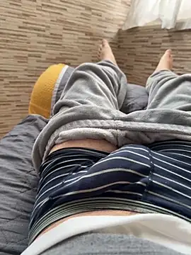 ategurl192 online show from April 2, 6:55 am