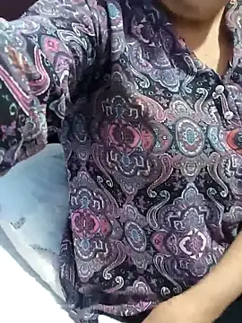 Snapshot of Tonhermosa chatting on March 26, 1:22 am Tonhermosa online show from March 26, 1:22 am