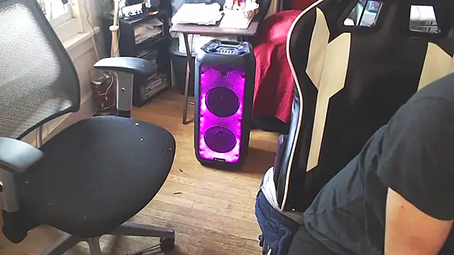 Snapshot of weknowourworth6999 chatting on September 29, 4:34 pm weknowourworth6999 online show from September 29, 4:34 pm