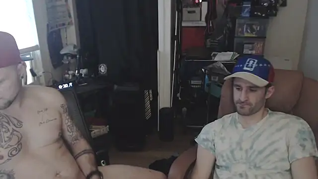 Snapshot of weknowourworth6999 chatting on November 23, 2:39 pm weknowourworth6999 online show from November 23, 2:39 pm