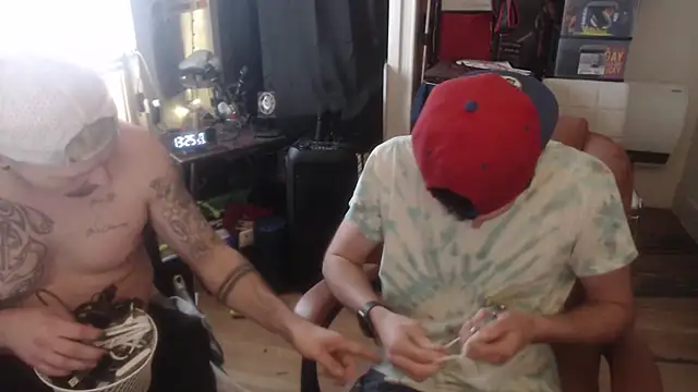 Snapshot of weknowourworth6999 chatting on November 24, 3:45 pm weknowourworth6999 online show from November 24, 3:45 pm