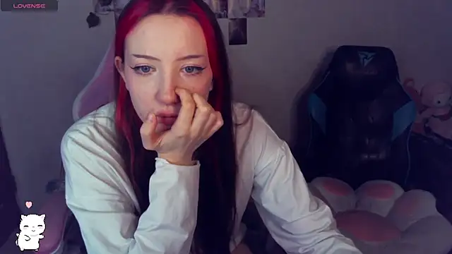 JayMollyy online show from March 4, 7:54 pm