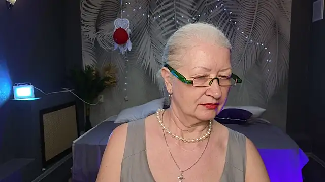 Maya Mayflower online show from March 13, 6:16 am