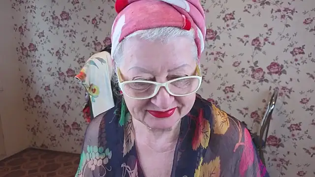 Maya Mayflower online show from October 16, 4:02 am