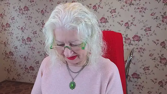 Maya Mayflower online show from October 25, 4:09 am