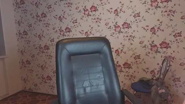 Maya Mayflower online show from February 12, 3:07 pm