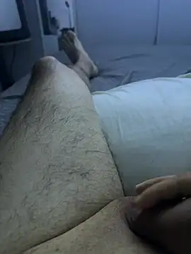 Snapshot of alrume49big chatting on March 4, 11:19 am alrume49big online show from March 4, 11:19 am