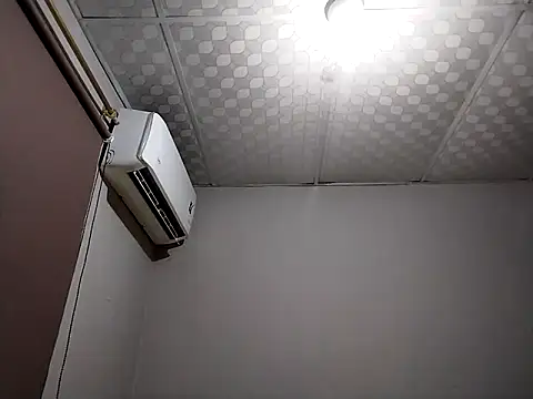 karlossan24 online show from April 18, 8:09 pm