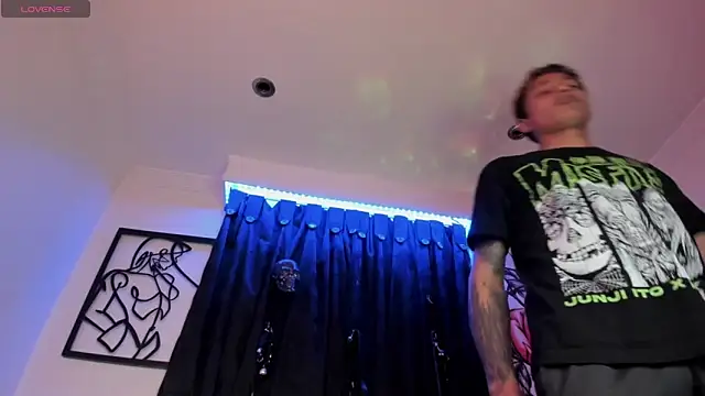 KratosAfroditacs online show from March 8, 10:13 pm