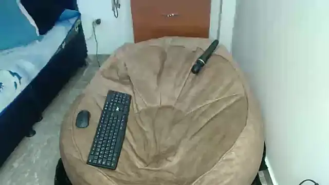 KratosAfroditacs online show from September 30, 12:37 am