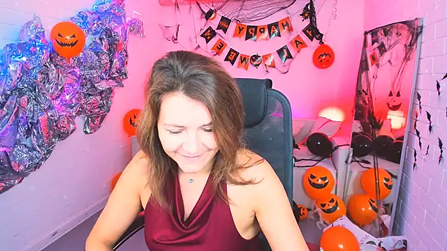 NicoleHitman online show from October 24, 5:26 am