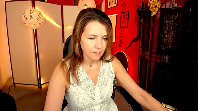 NicoleHitman online show from May 13, 1:41 pm