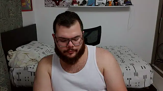 Snapshot of Edmund98 chatting on February 11, 2:16 am Edmund98 online show from February 11, 2:16 am