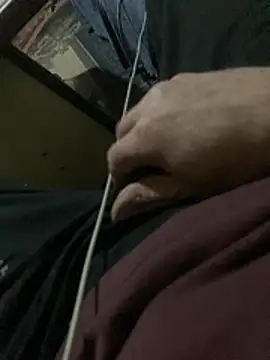 Snapshot of Djv16 chatting on February 3, 8:47 pm Djv16 online show from February 3, 8:47 pm