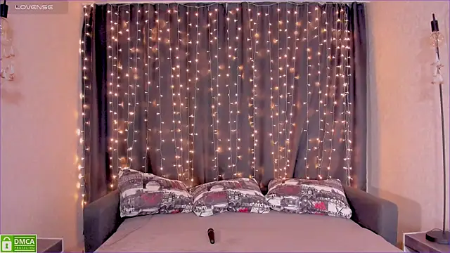 Ashley Nicks online show from January 15, 2:05 am