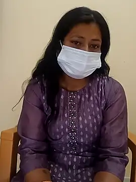 Snapshot of Ronak_kaur chatting on March 8, 5:33 pm Ronak kaur online show from March 8, 5:33 pm