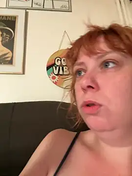 Snapshot of VeraaFlynn chatting on June 23, 5:27 am VeraaFlynn online show from June 23, 5:27 am