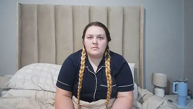 Neytjie online show from July 1, 6:40 pm
