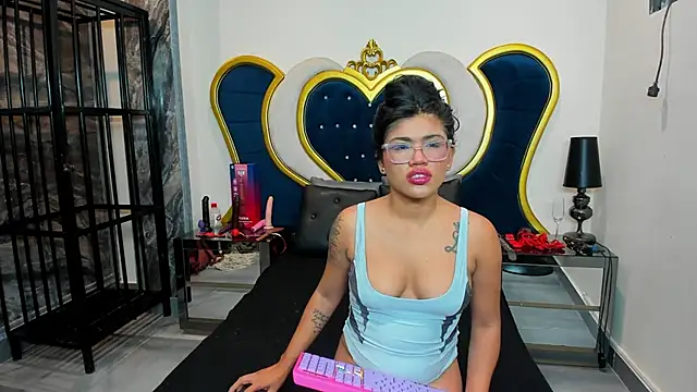 NovaMichel online show from October 21, 11:22 am