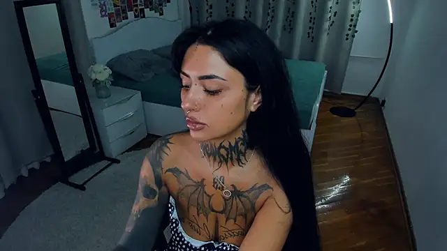 CharimgSabrina online show from October 10, 6:45 am