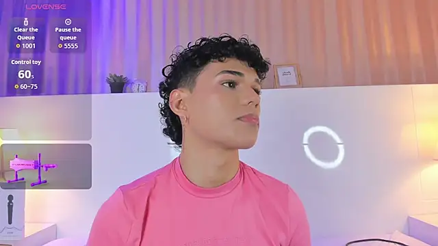 Kai riptide online show from February 4, 8:25 pm