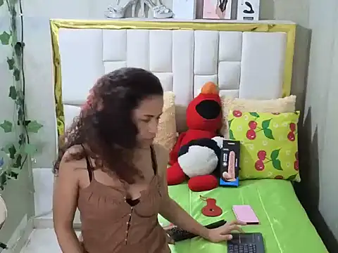 Snapshot of emma_morgan_1 chatting on March 4, 12:12 pm emma morgan 1 online show from March 4, 12:12 pm