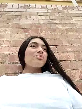 Valen Person online show from March 16, 6:34 pm