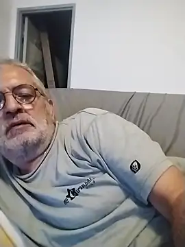 coolbrady17 online show from March 21, 6:29 pm
