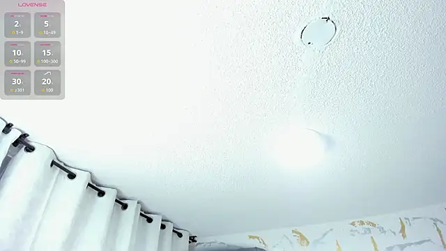 Cristal Velle online show from December 14, 12:21 pm