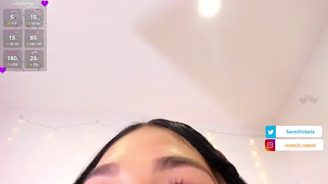 Snapshot of badthing_10 chatting on October 7, 12:57 pm badthing 10 online show from October 7, 12:57 pm