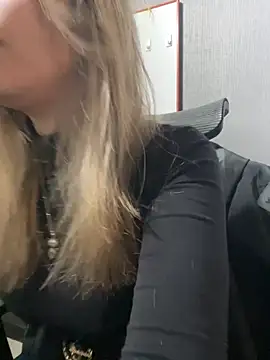 Isabella Varella online show from January 14, 1:06 pm