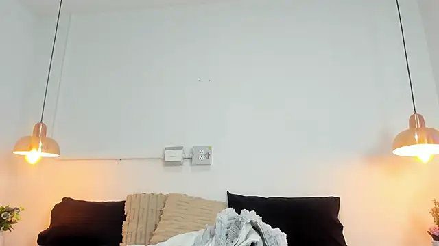 Liz ortega30 online show from March 24, 12:32 pm