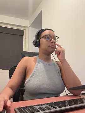 Melia Rayne online show from February 9, 12:09 pm