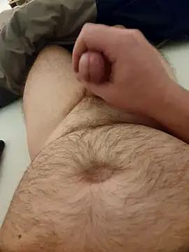 Littleshyguy online show from November 6, 3:24 pm