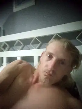 Snapshot of BlateRepulse chatting on December 1, 8:58 pm BlateRepulse online show from December 1, 8:58 pm