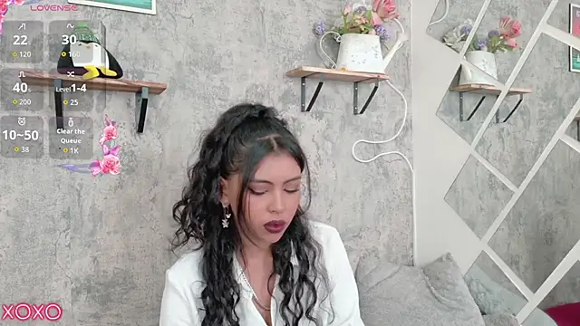 Devil AliceXo online show from May 4, 8:27 pm