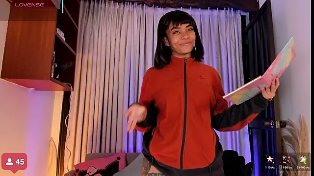 Snapshot of SarahLynn7 chatting on November 3, 8:54 pm SarahLynn7 online show from November 3, 8:54 pm