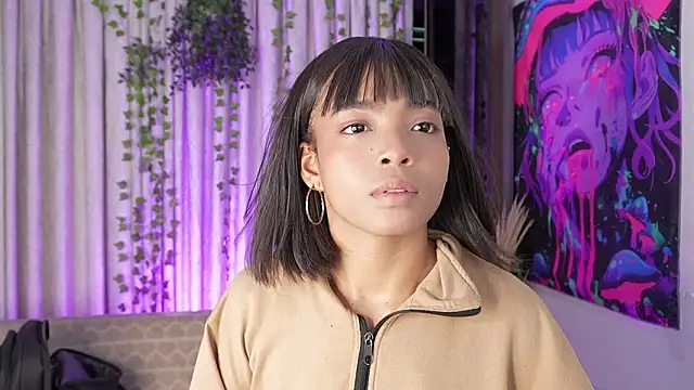 Snapshot of SarahLynn7 chatting on January 10, 12:12 am SarahLynn7 online show from January 10, 12:12 am